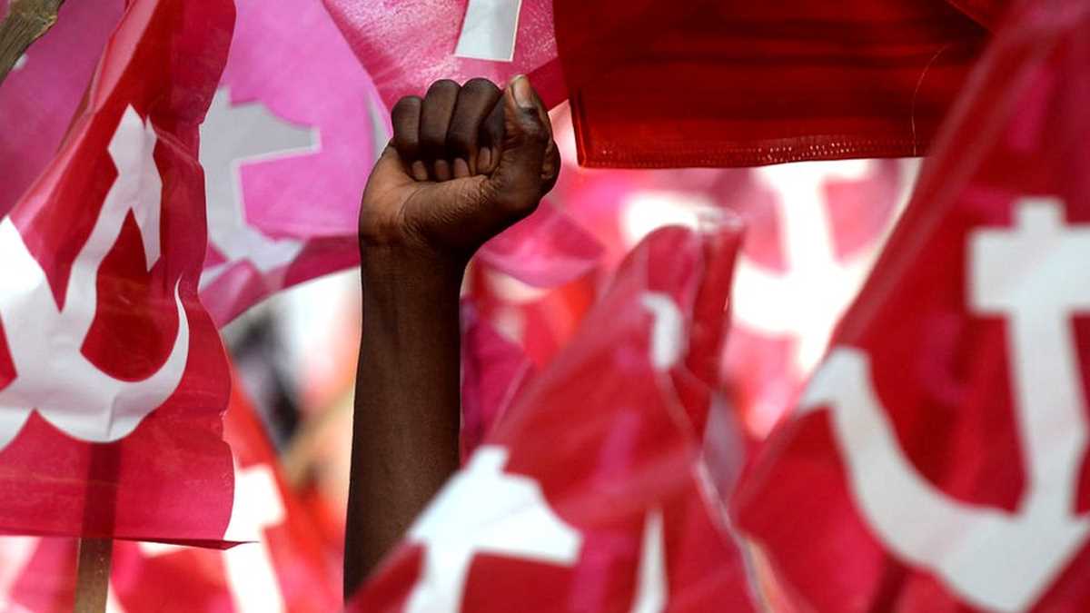 कम्युनिस्ट आंदोलन के पुनर्जीवन की ओर